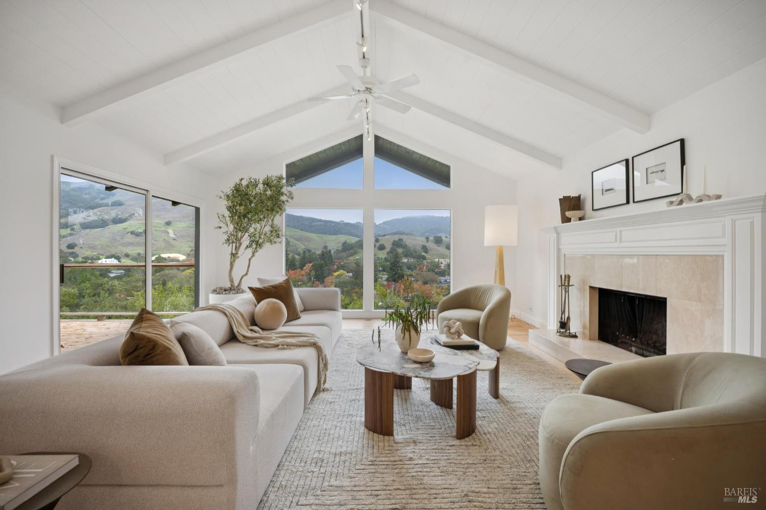 16 Dutch Valley Lane