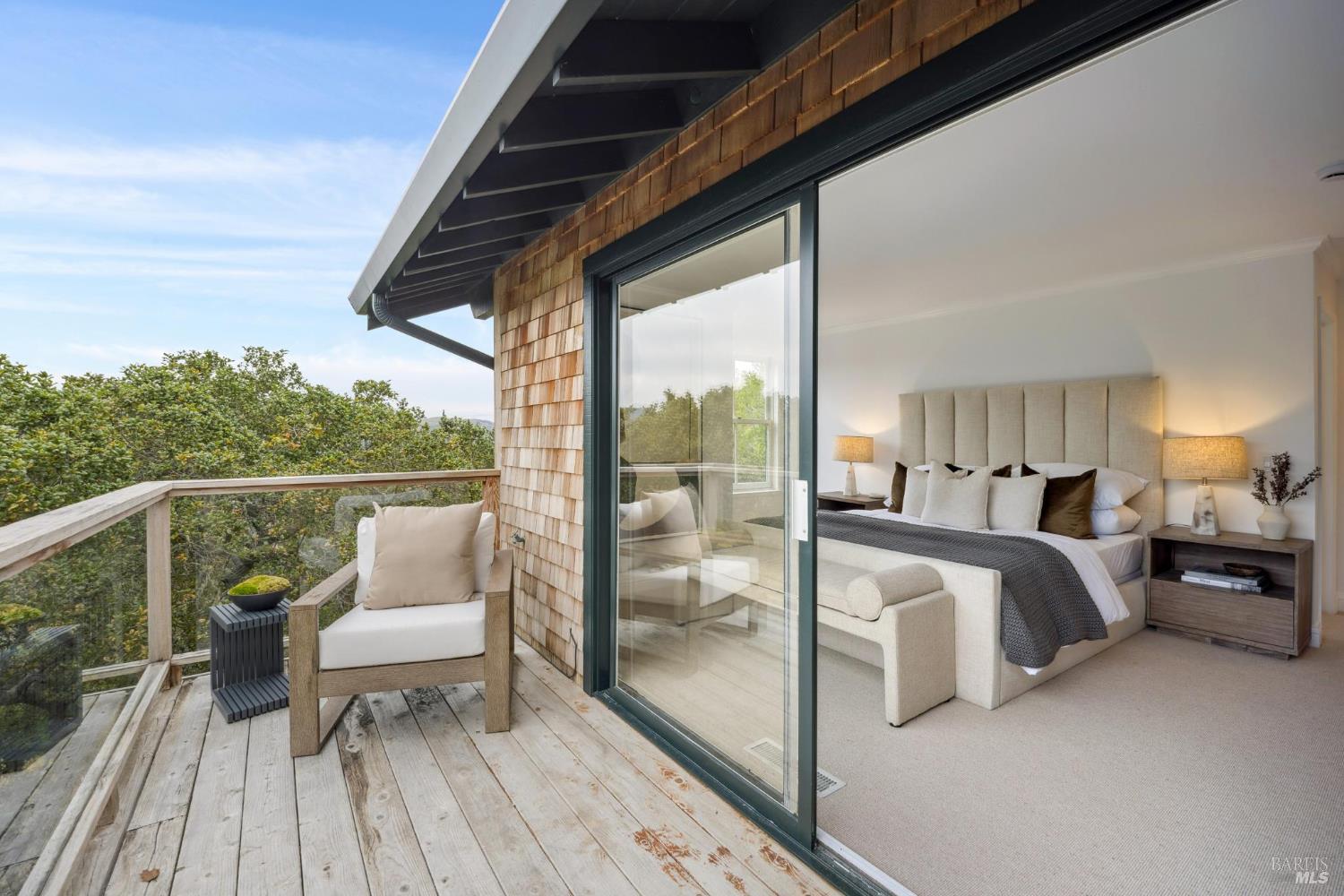 16 Dutch Valley Lane