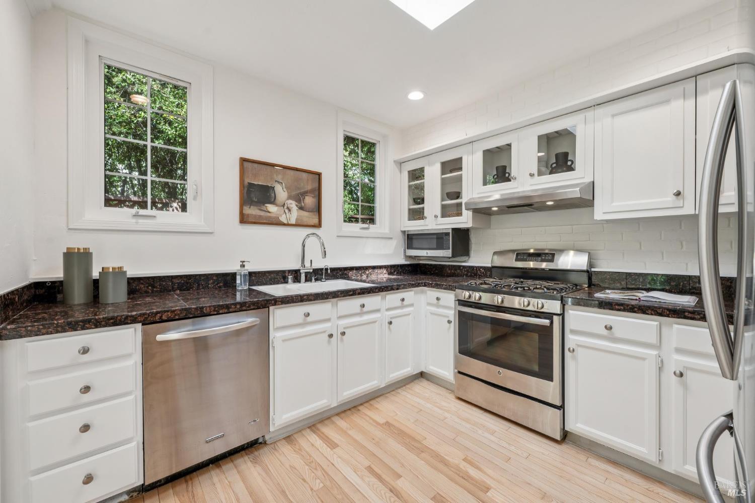 14 Scenic Avenue