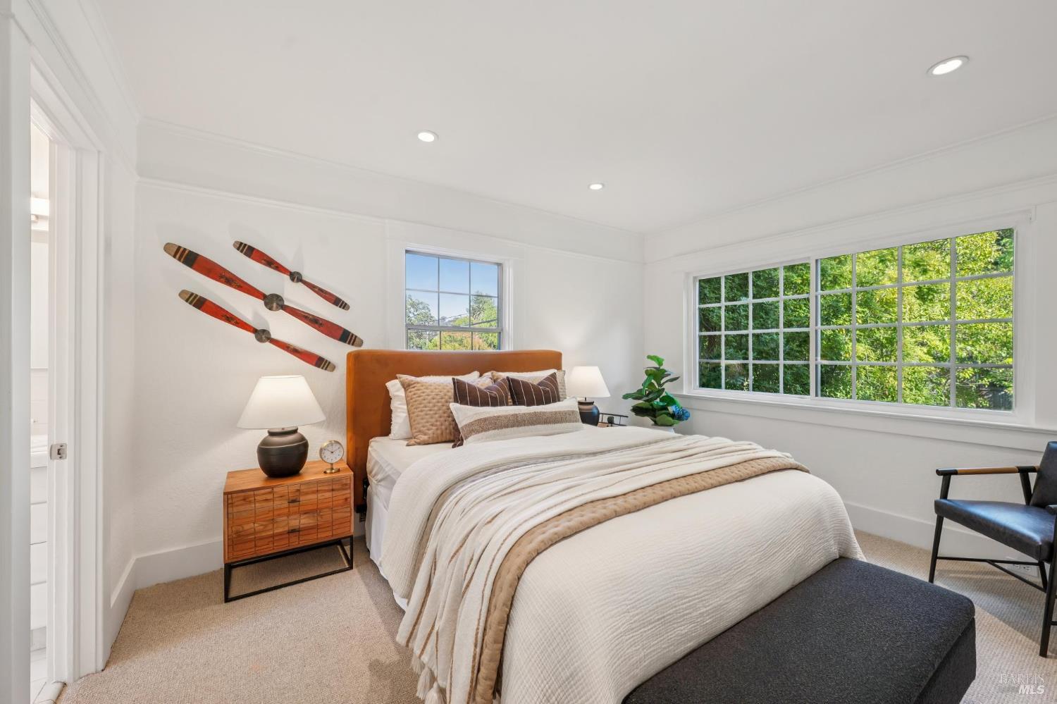 14 Scenic Avenue