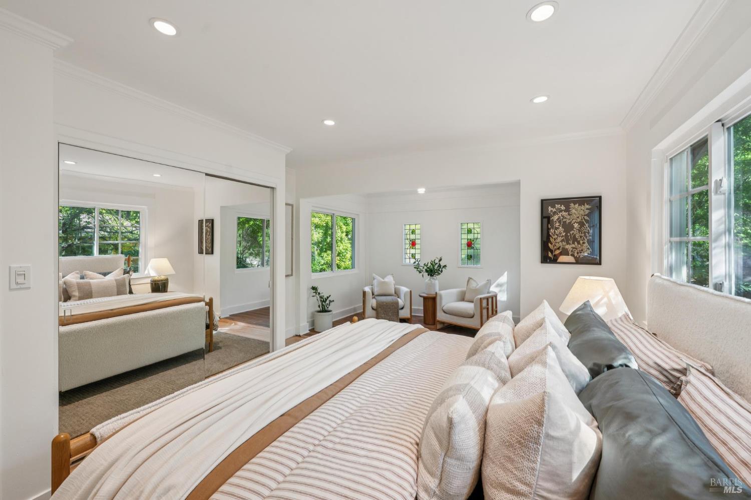 14 Scenic Avenue