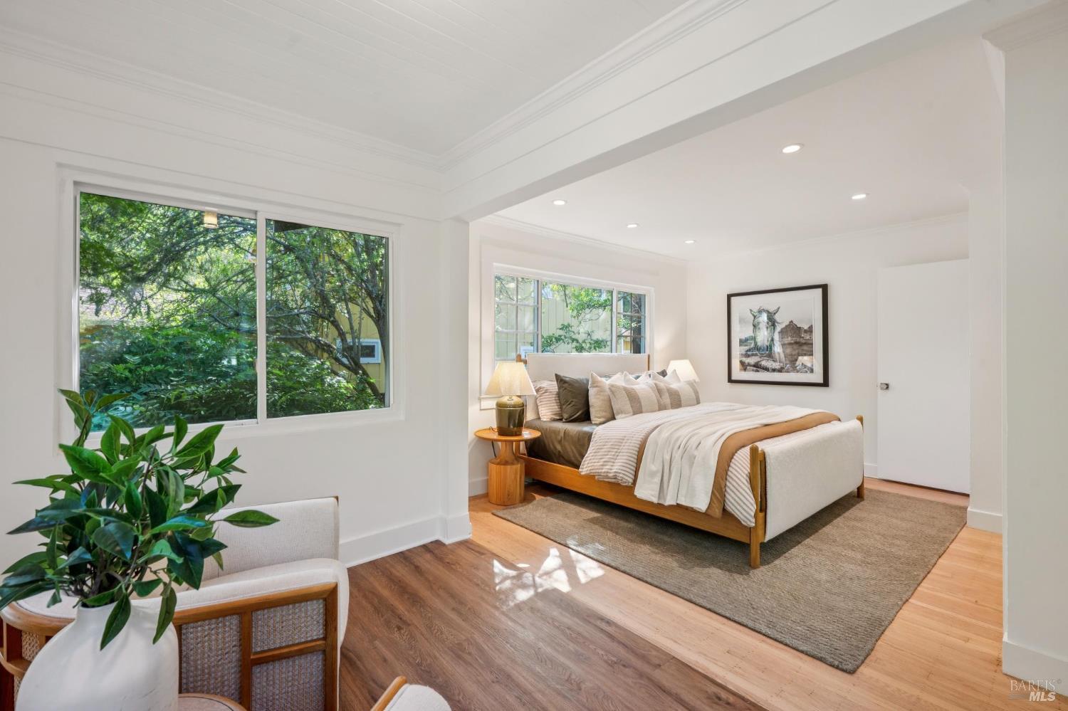 14 Scenic Avenue