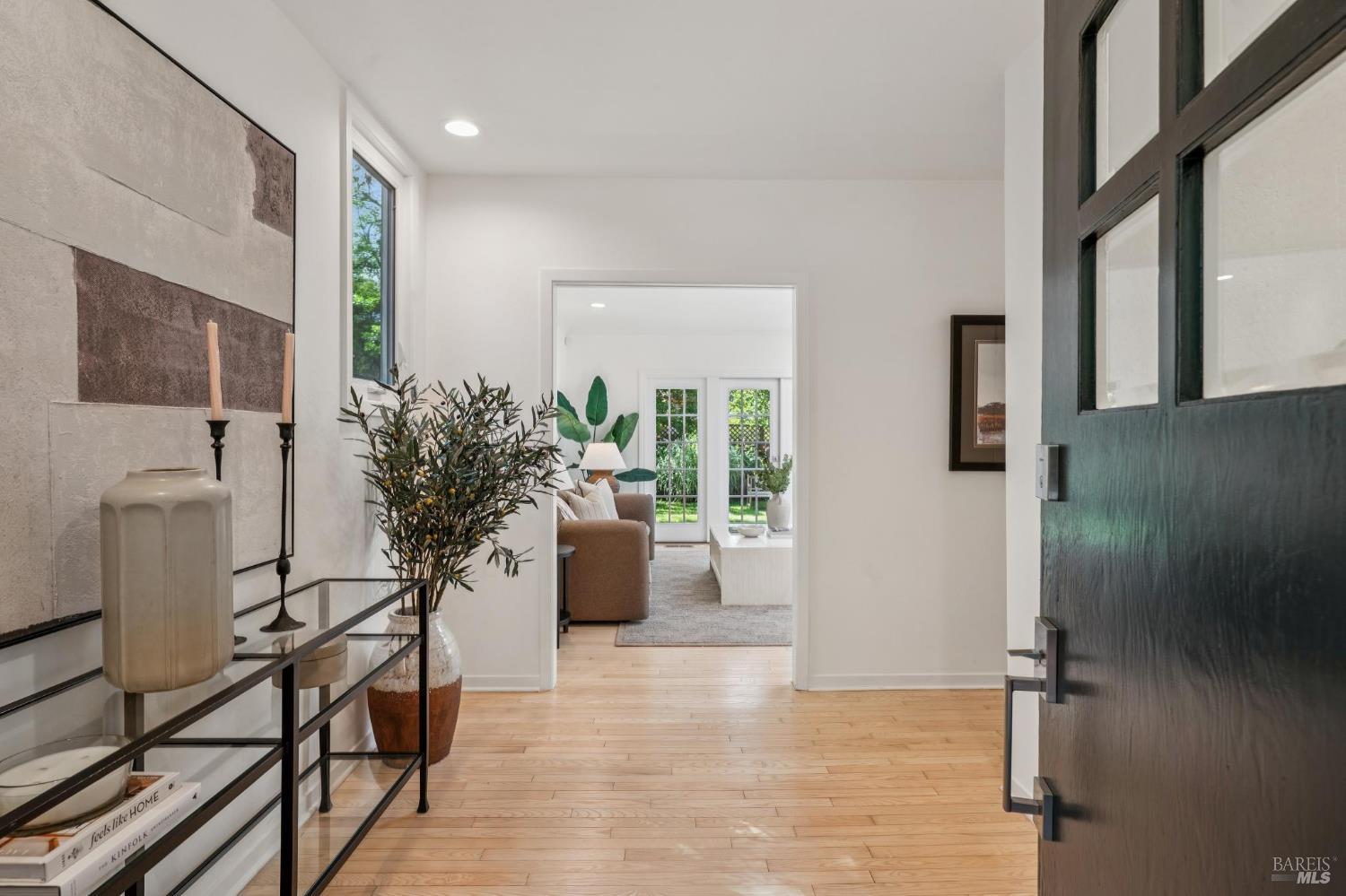 14 Scenic Avenue