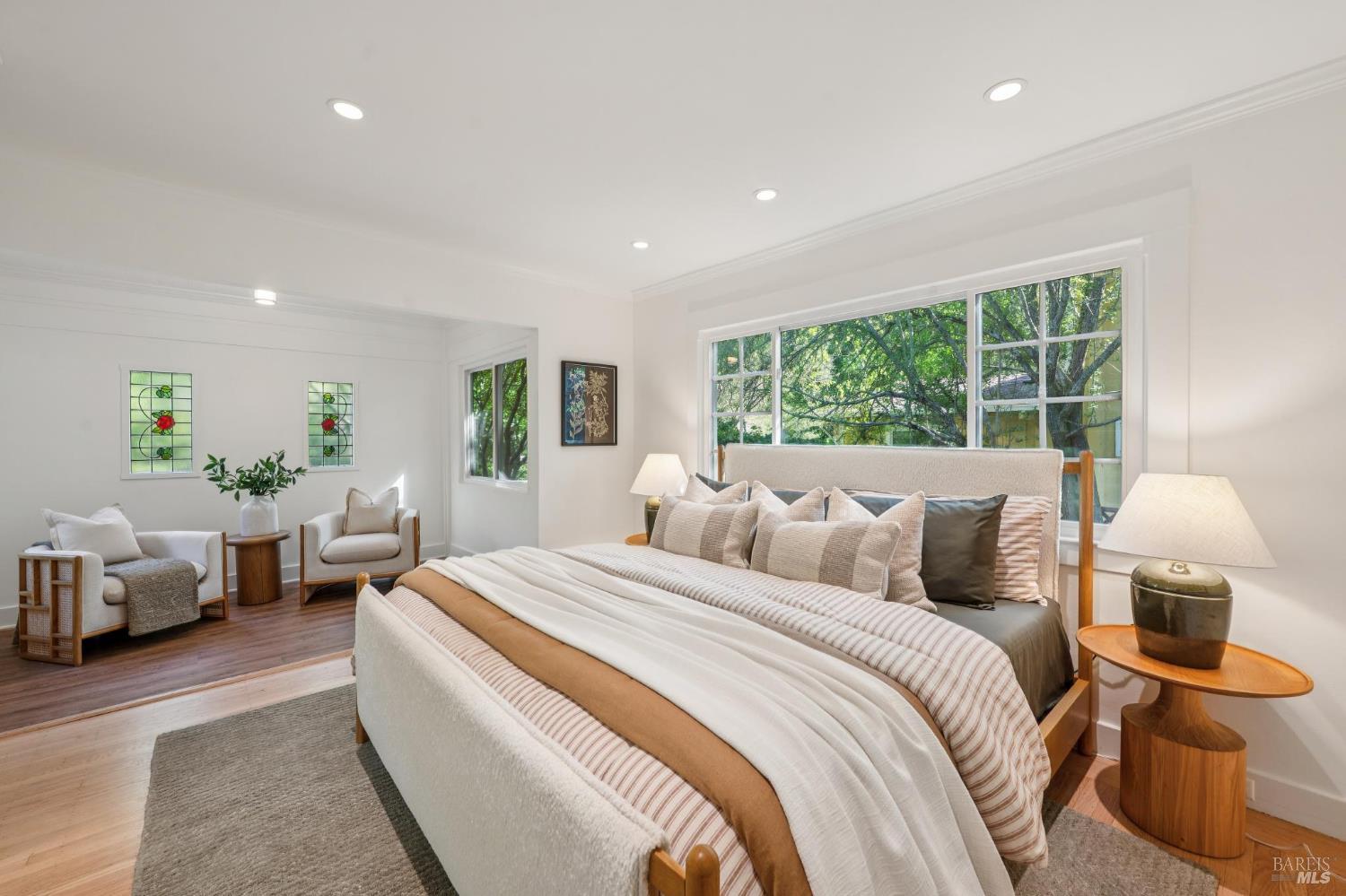 14 Scenic Avenue