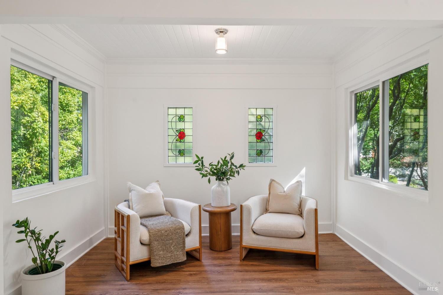 14 Scenic Avenue