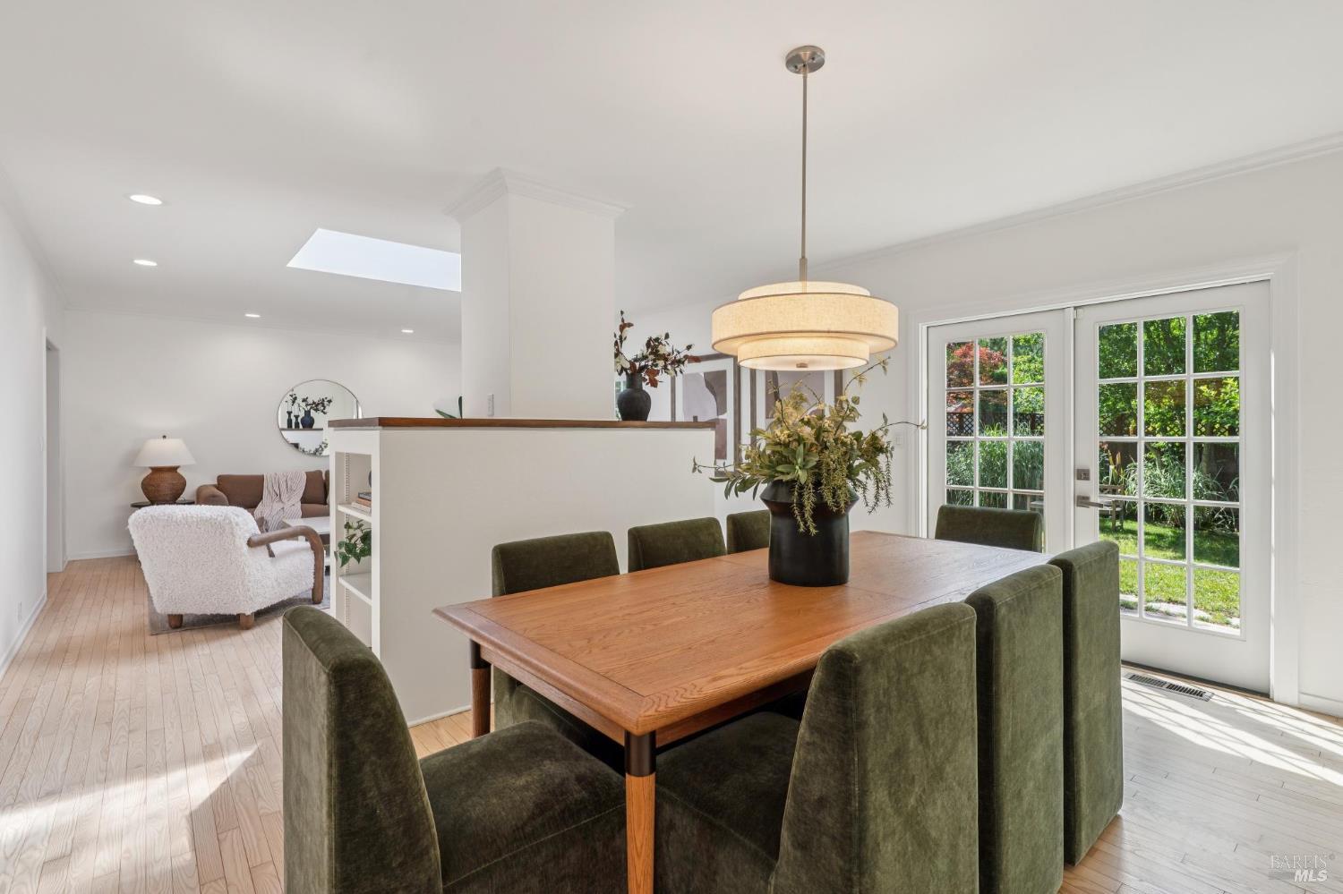 14 Scenic Avenue
