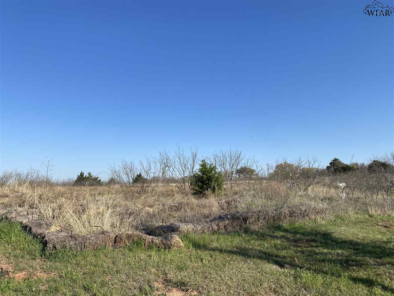 4216 CANYON TRAILS DRIVE