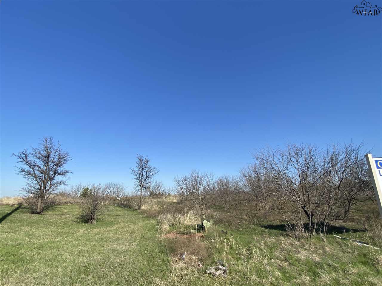 4212 CANYON TRAILS DRIVE