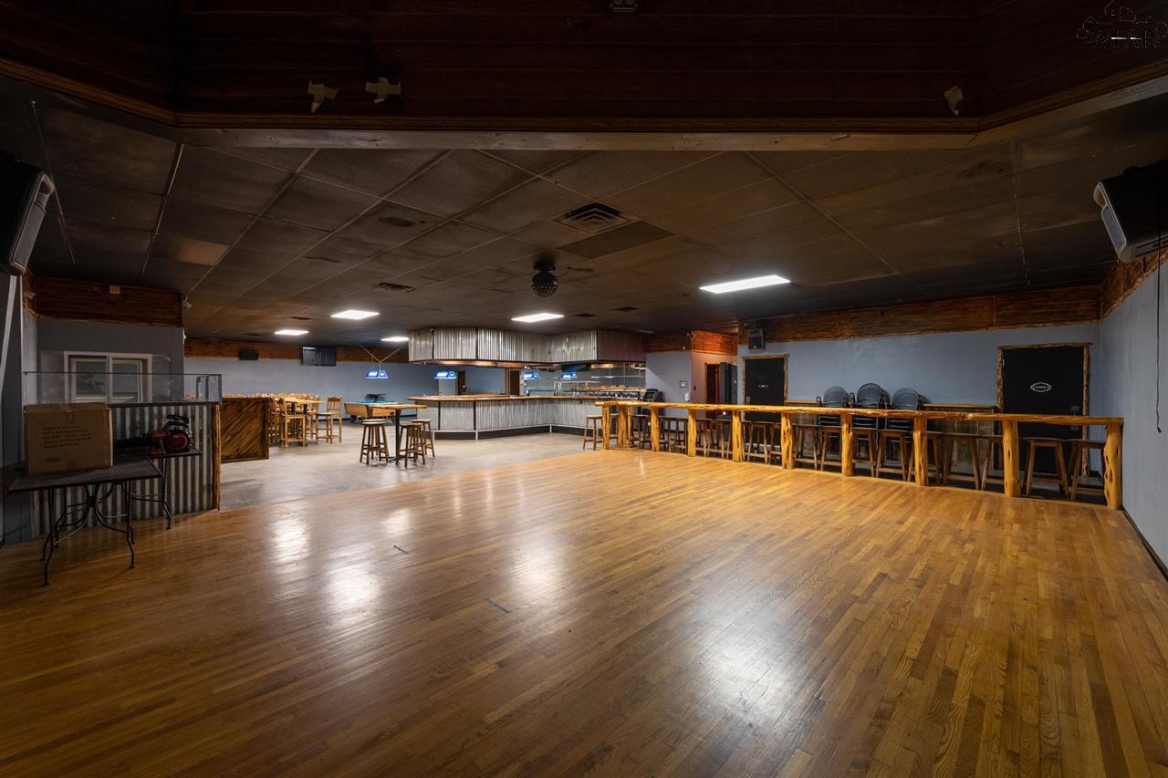 1402 IOWA PARK ROAD