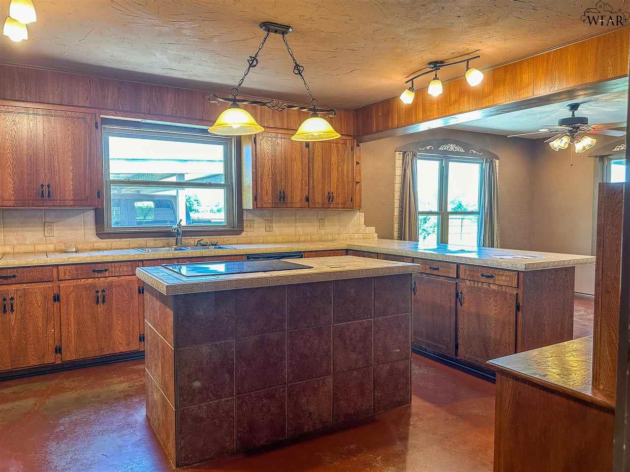 495 E LITTLE LEASE ROAD