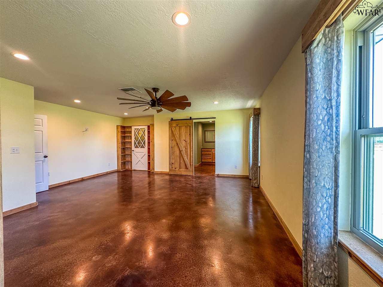 495 E LITTLE LEASE ROAD