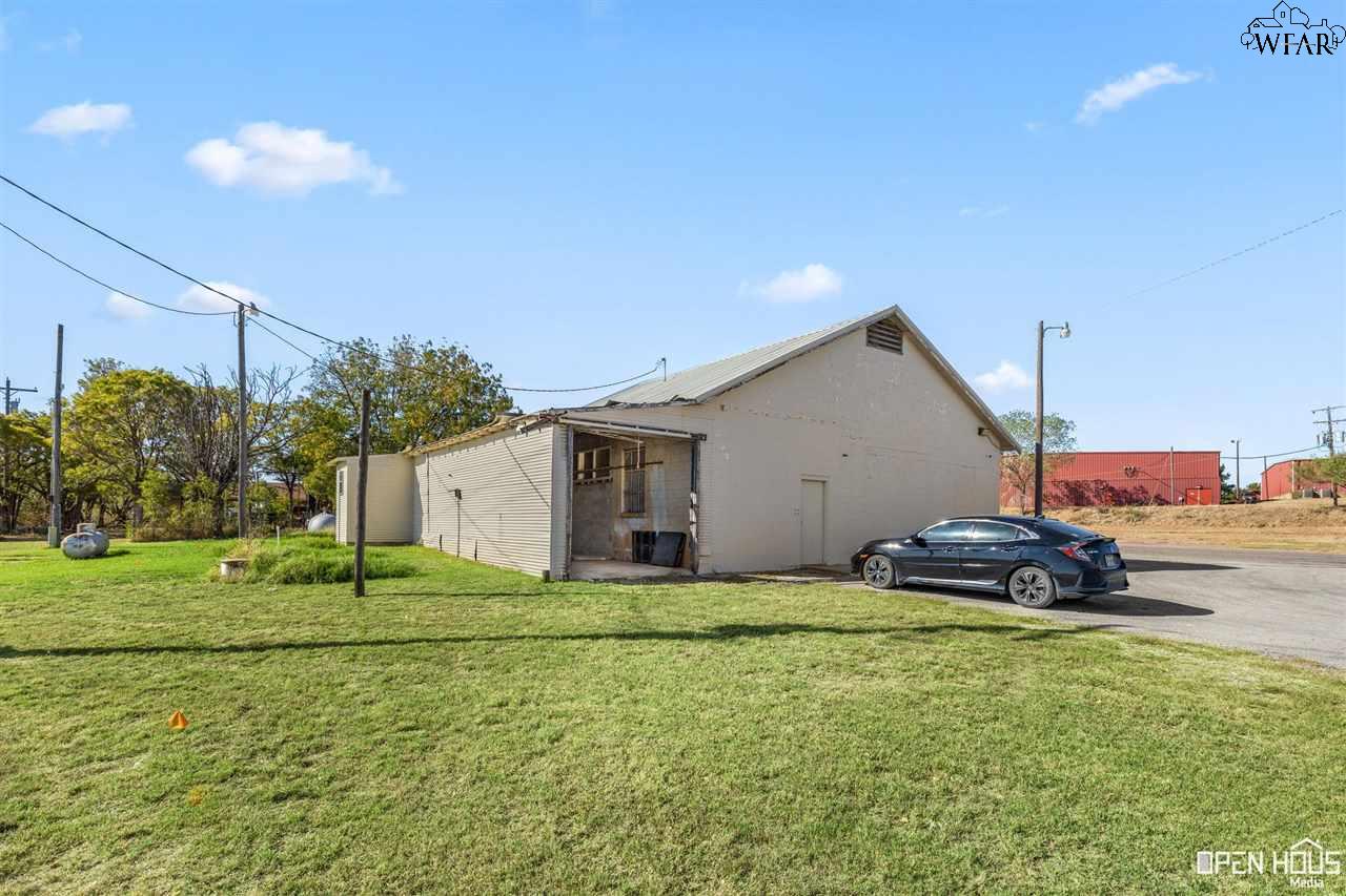 18847 HWY 281
