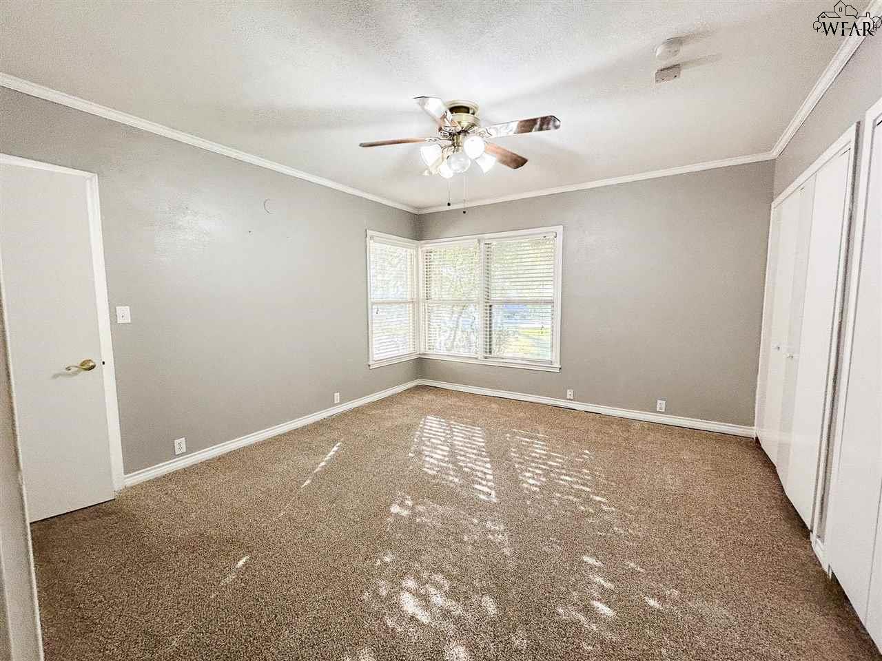 3204 MARTIN BOULEVARD