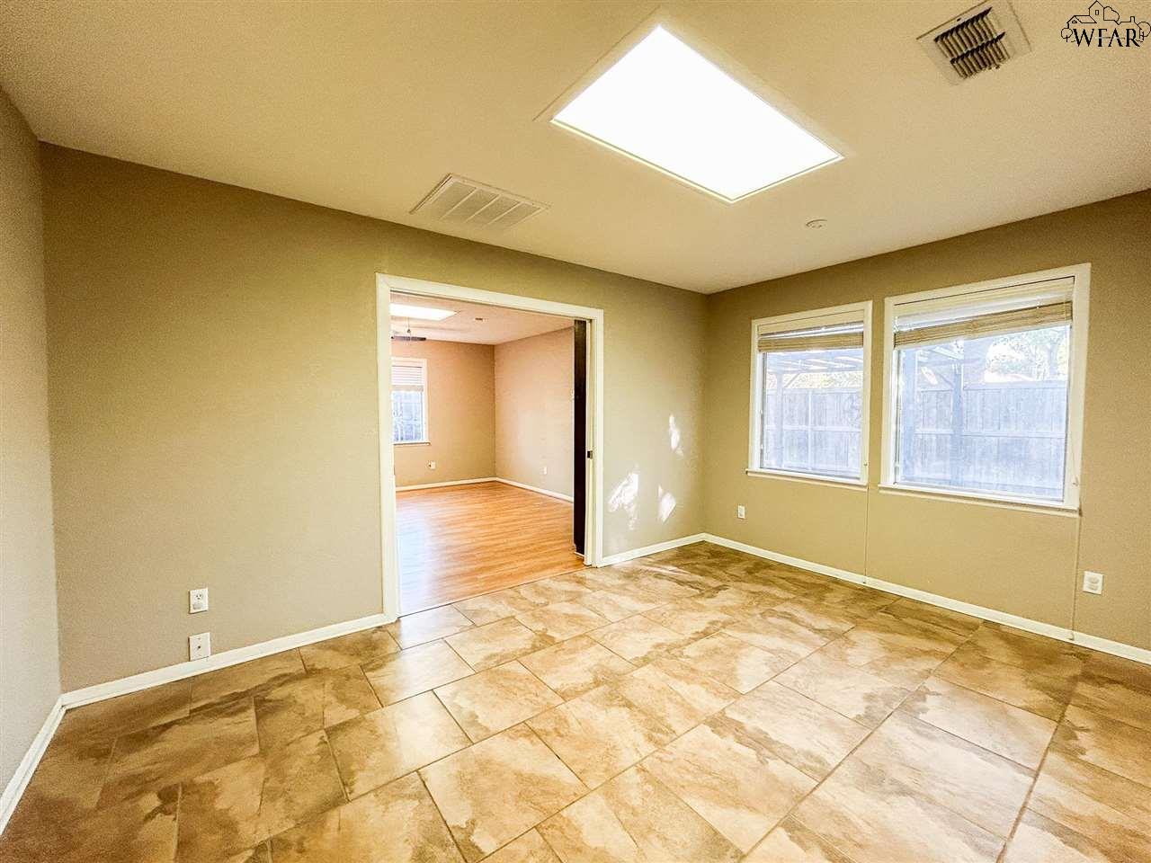 3204 MARTIN BOULEVARD