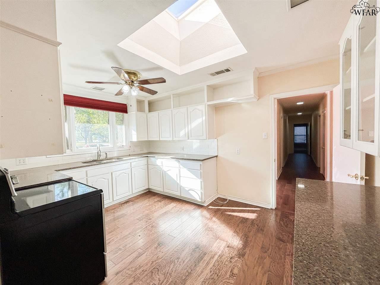 3204 MARTIN BOULEVARD