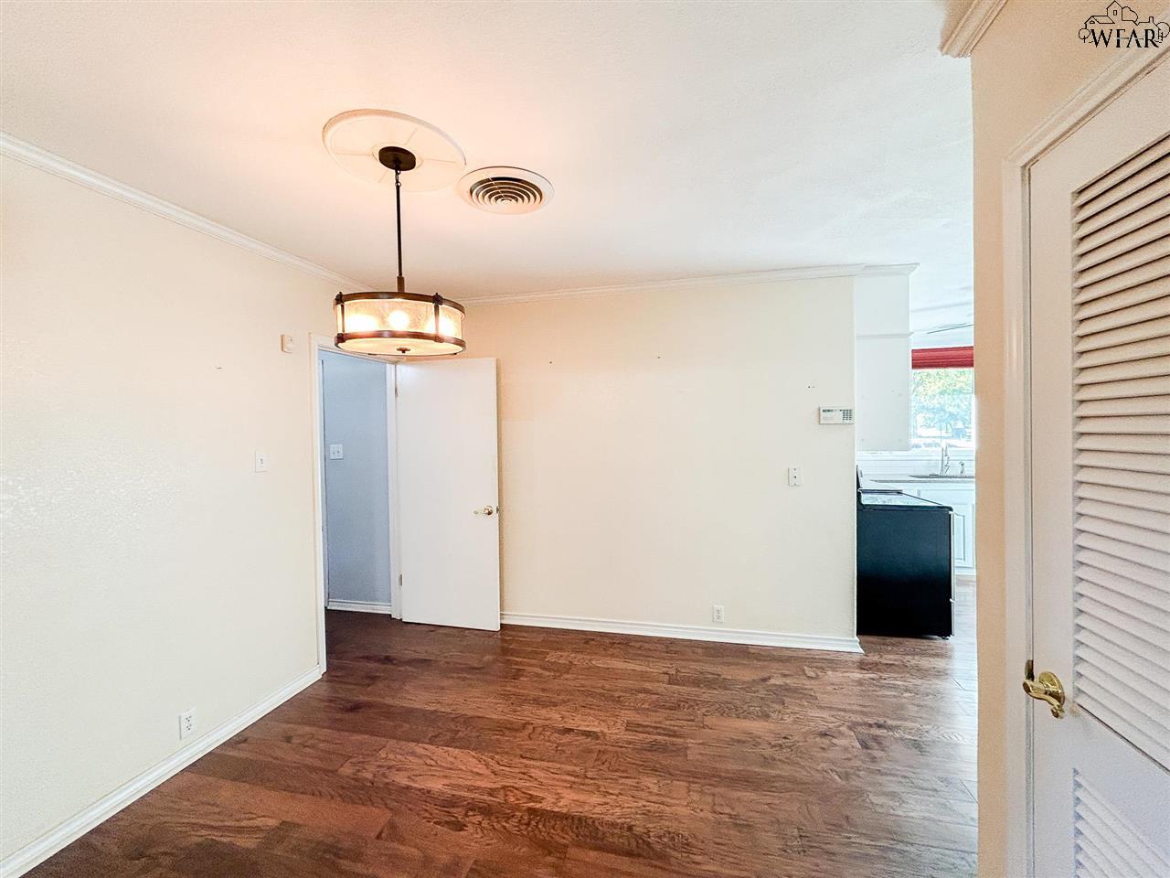 3204 MARTIN BOULEVARD