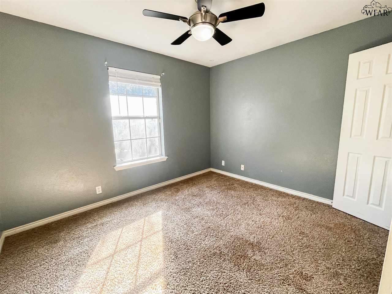 2324 HUNTERS GLEN