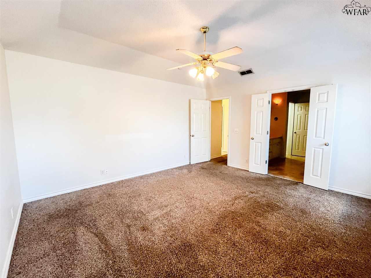 2324 HUNTERS GLEN
