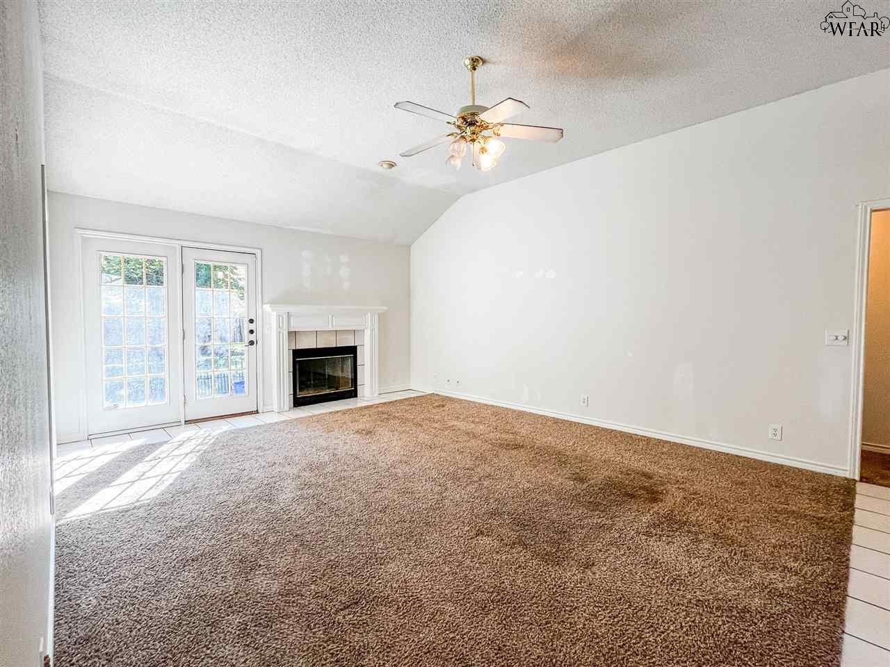 2324 HUNTERS GLEN