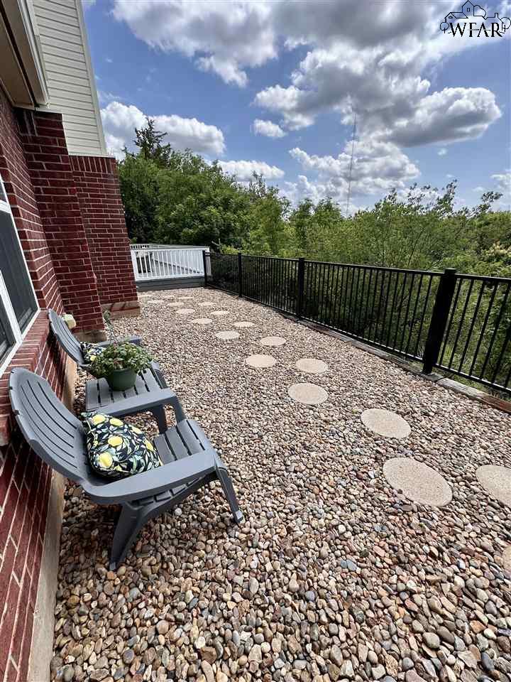 4217 CANYON TRAILS DRIVE