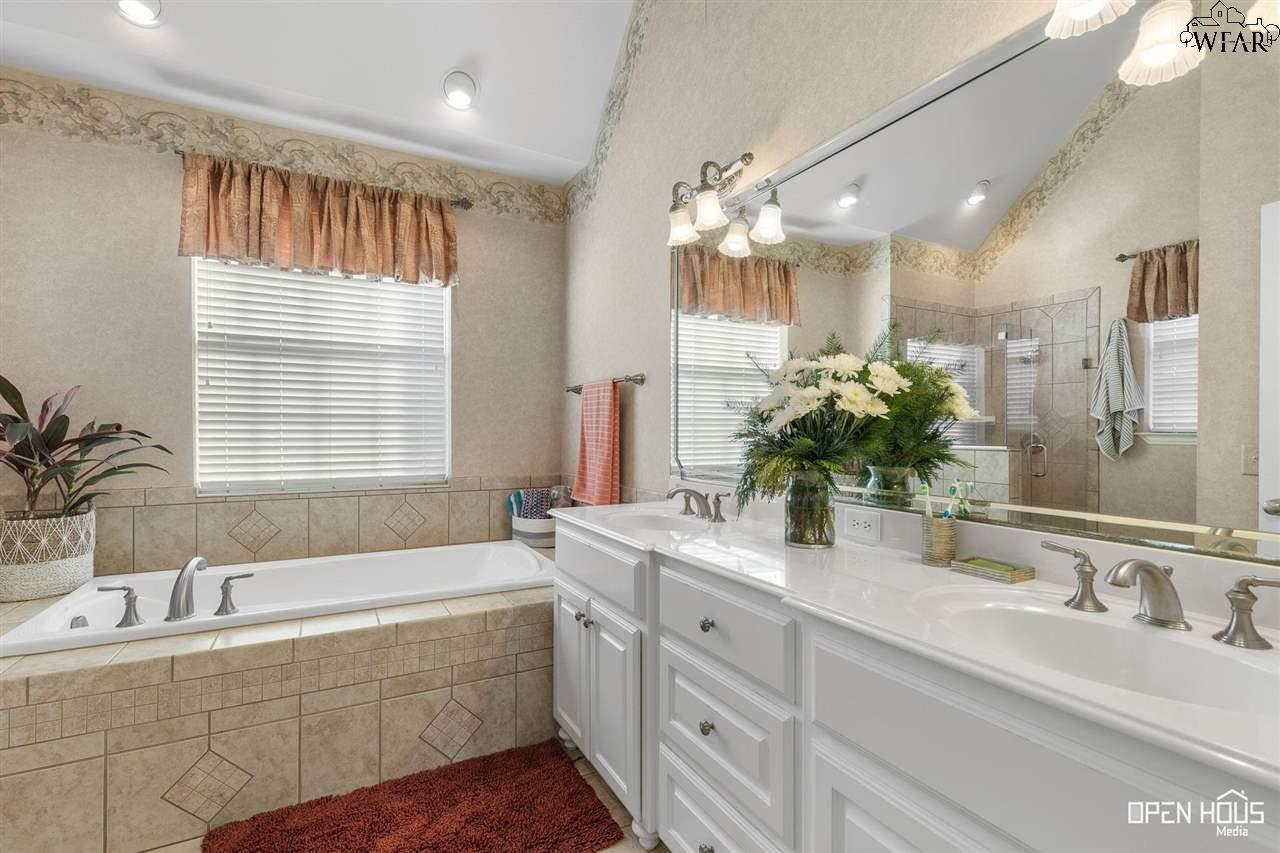 4217 CANYON TRAILS DRIVE