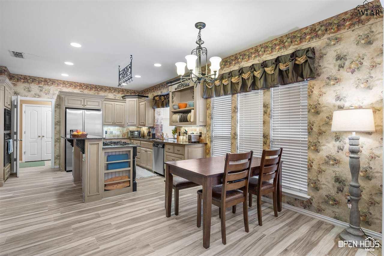 4217 CANYON TRAILS DRIVE