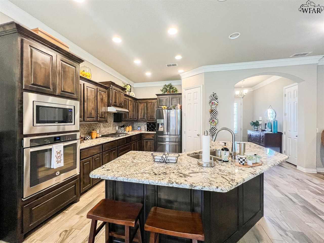 4925 LANTANA DRIVE