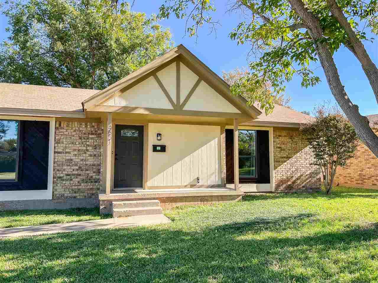 4651 BRIARWOOD DRIVE