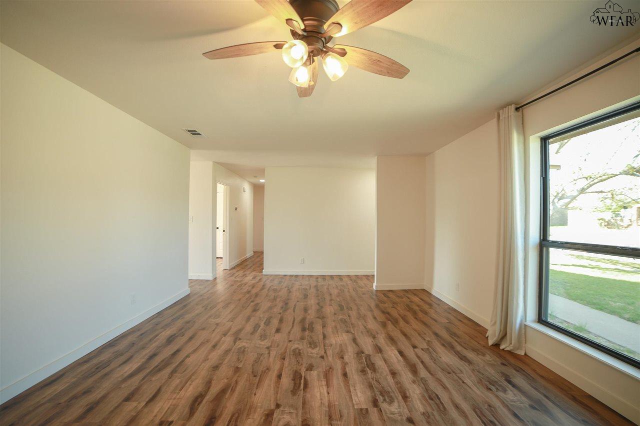 4651 BRIARWOOD DRIVE