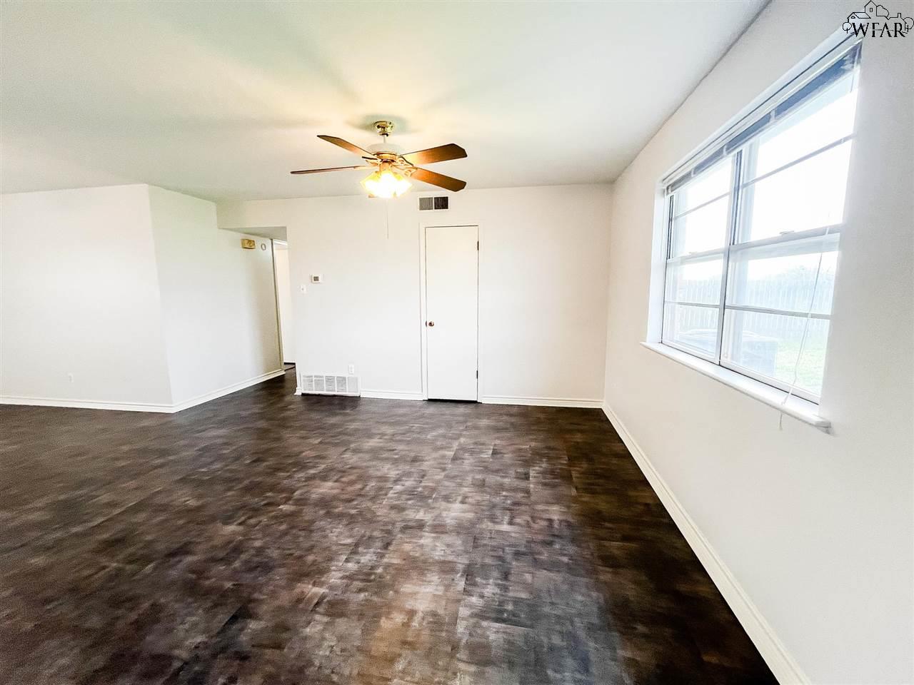 4022 HOOPER DRIVE