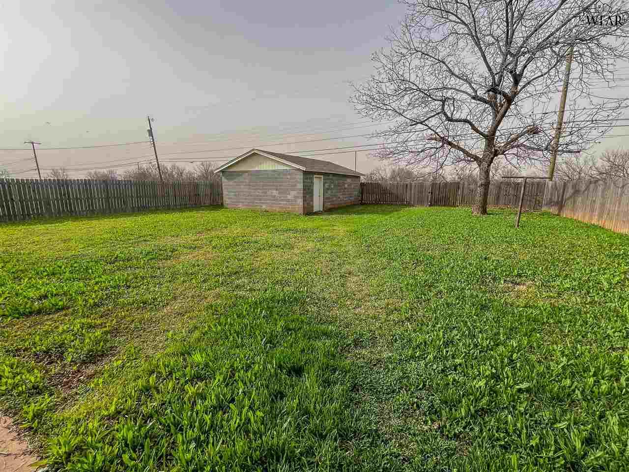 4022 HOOPER DRIVE