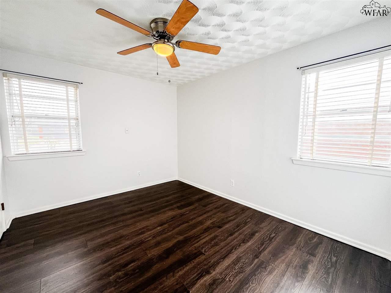 4022 HOOPER DRIVE