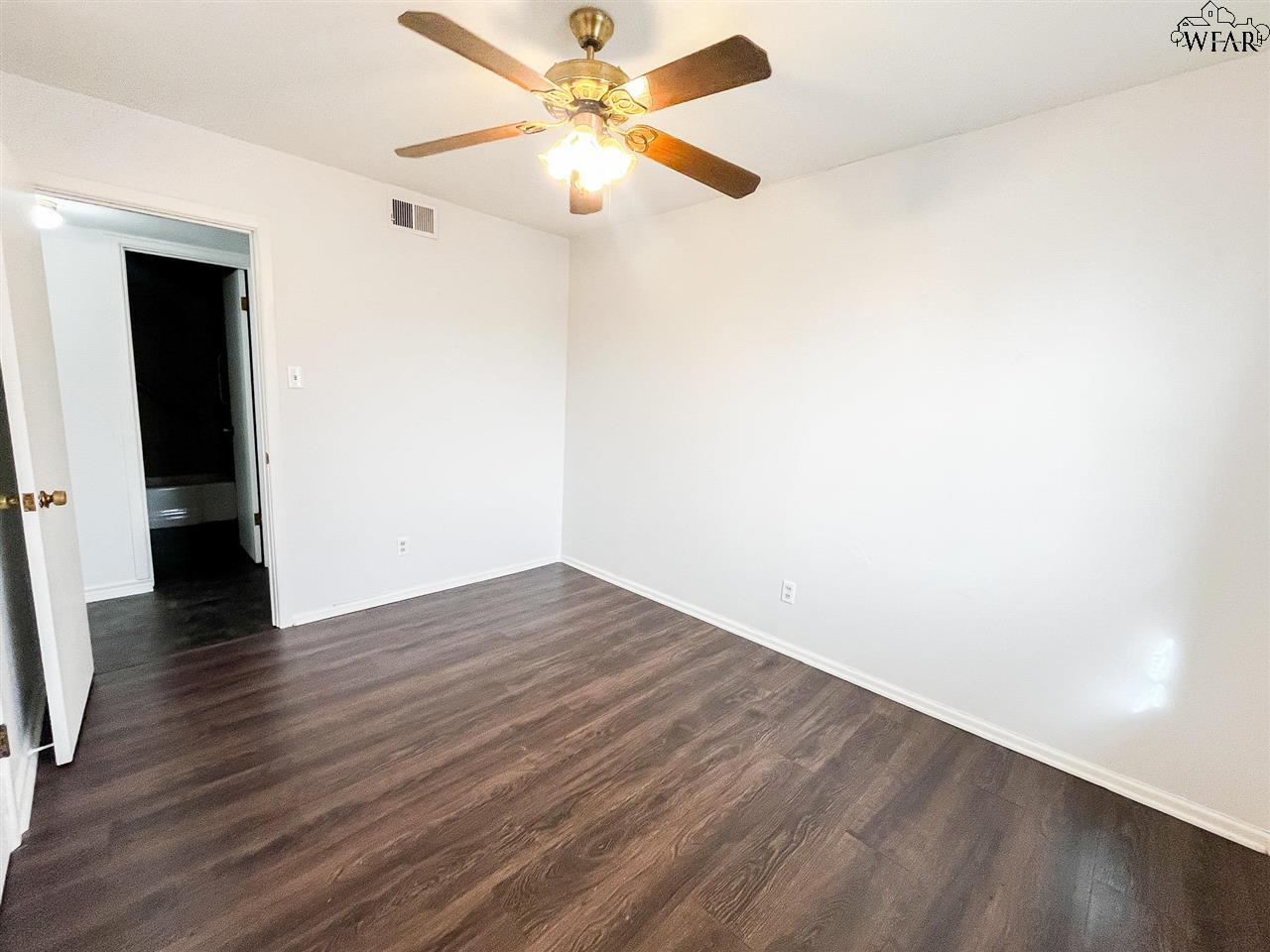 4022 HOOPER DRIVE