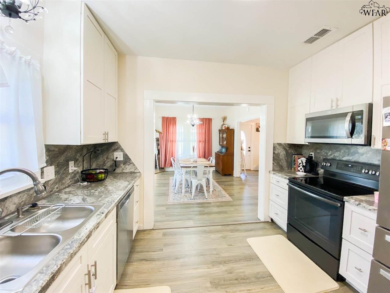 311 W ALAMEDA STREET