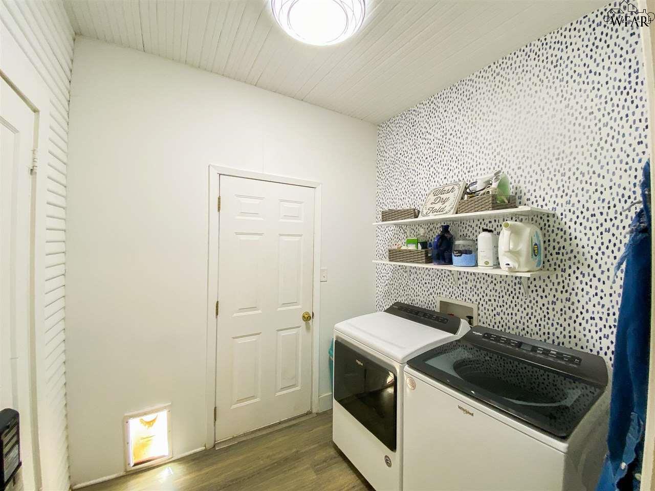 311 W ALAMEDA STREET