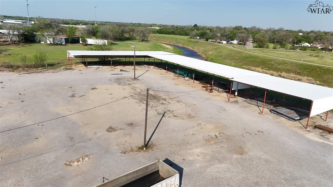 2606 JACKSBORO HIGHWAY Unit: 2700 Jacksboro Hwy