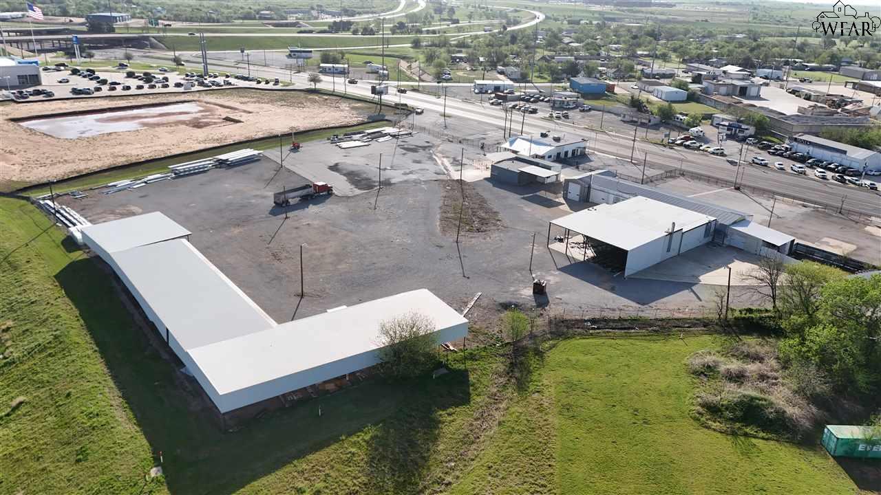 2606 JACKSBORO HIGHWAY Unit: 2700 Jacksboro Hwy