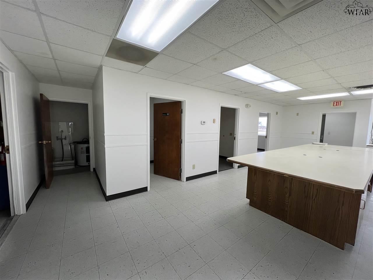 1416 TWIN OAKS STREET