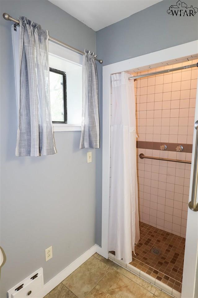 284 and 288 W JENTSCH ROAD