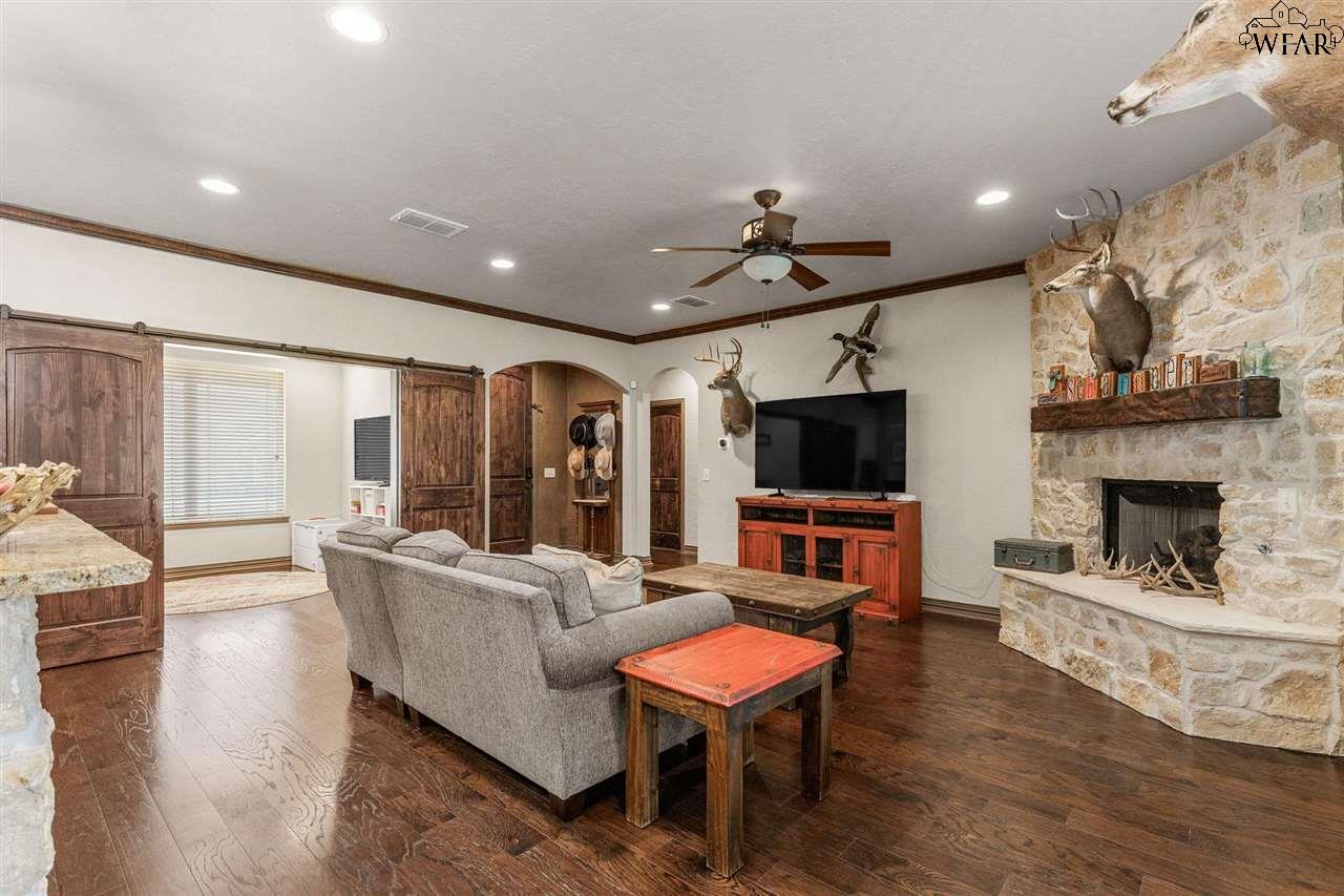 1722 SHOAL CREEK DRIVE