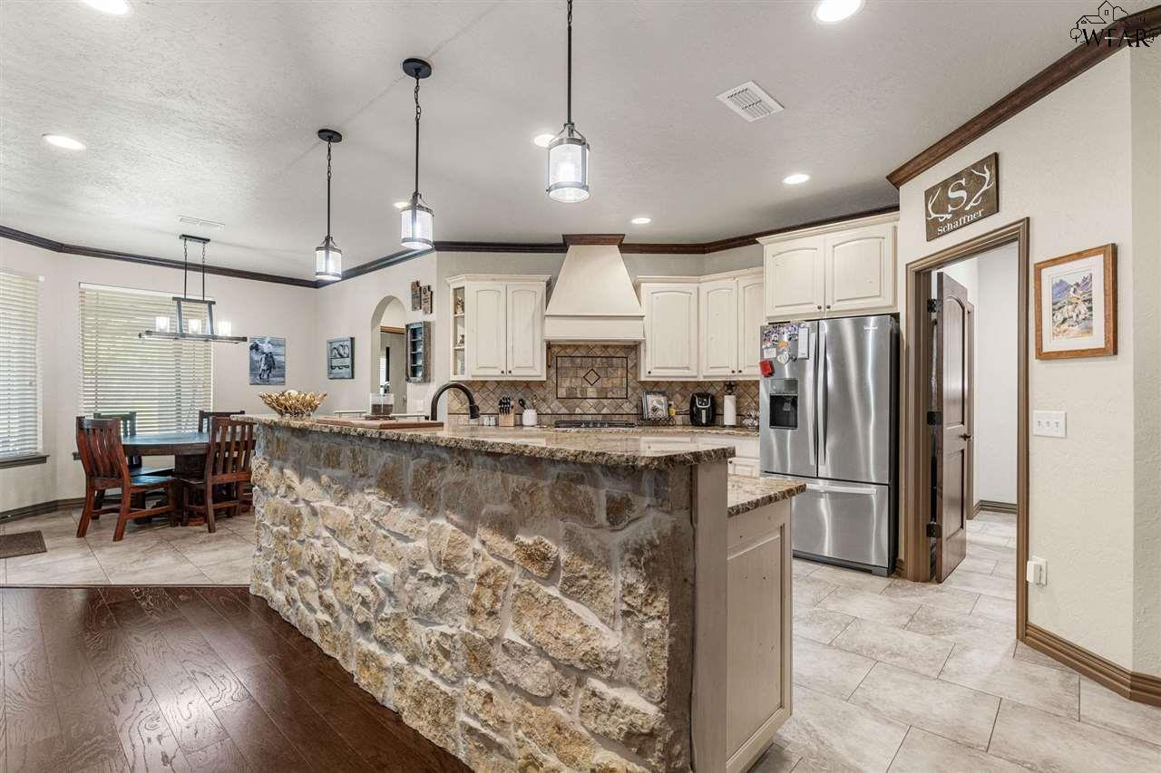 1722 SHOAL CREEK DRIVE