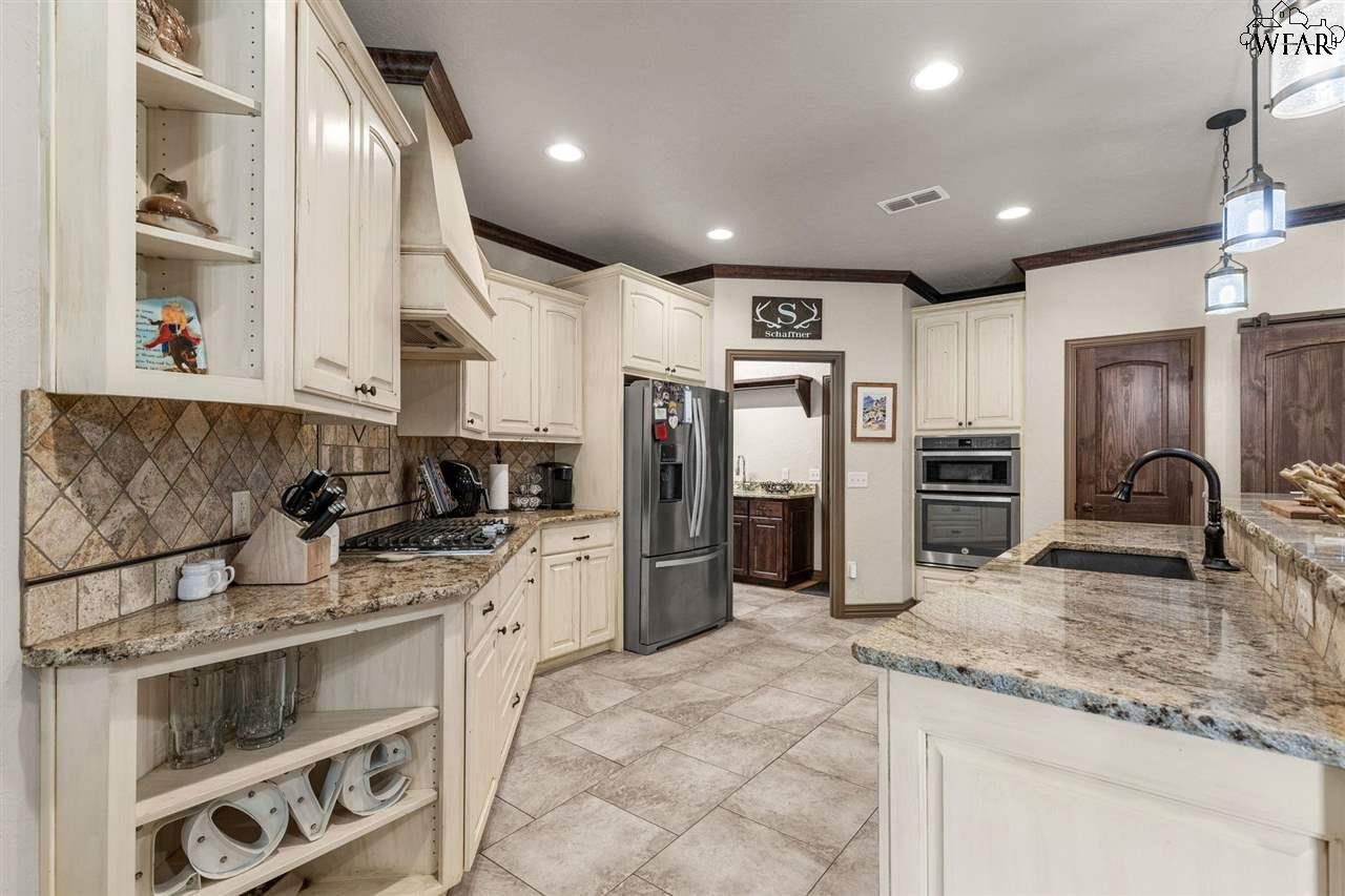1722 SHOAL CREEK DRIVE