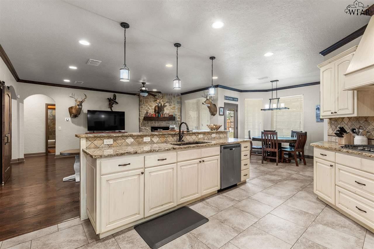 1722 SHOAL CREEK DRIVE