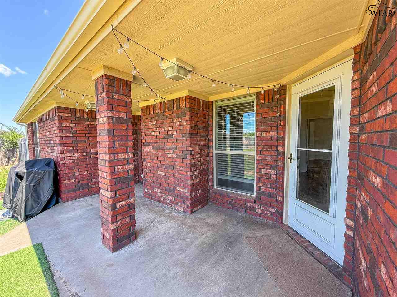 4 JAYDEN COURT