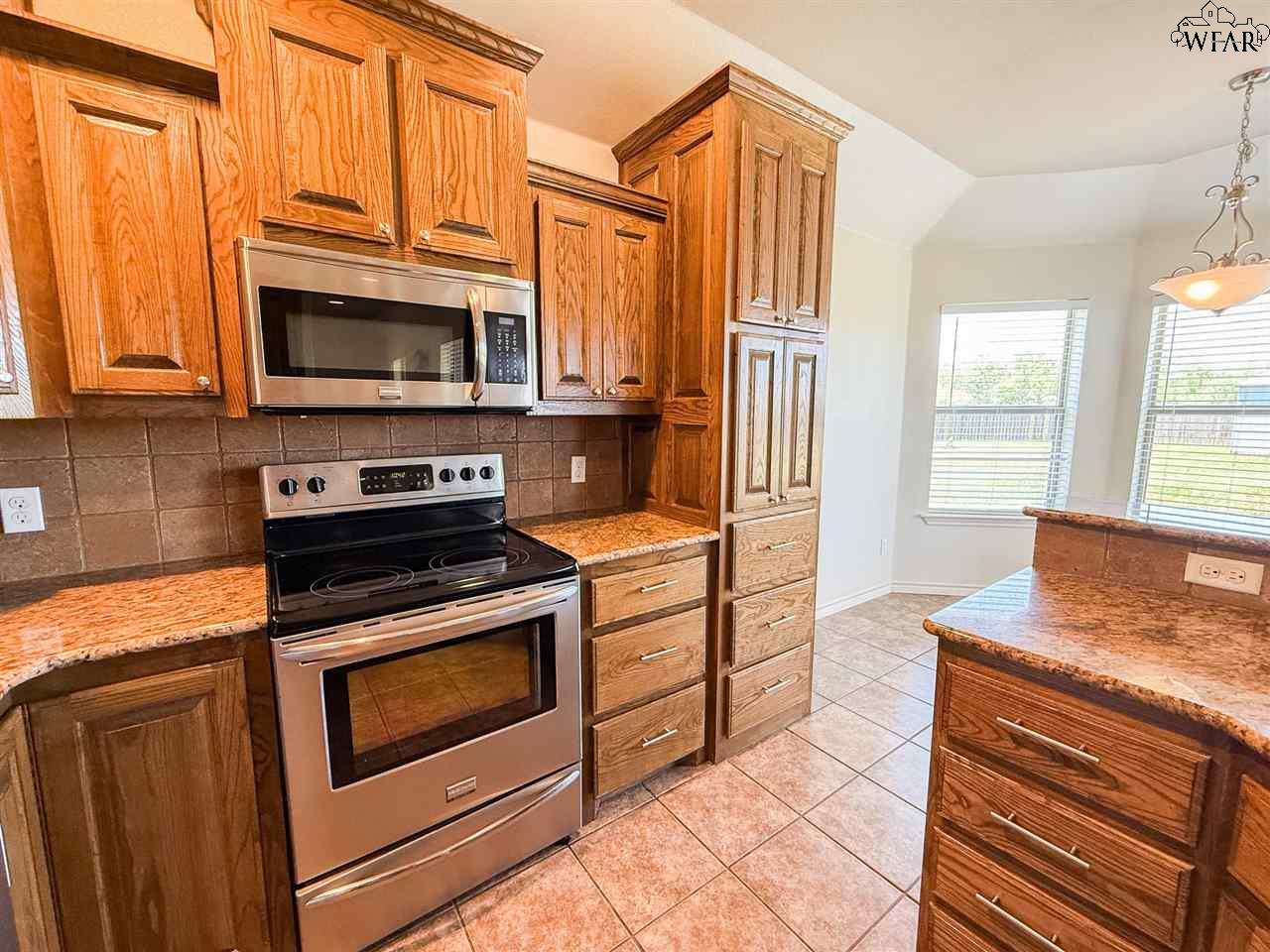 4 JAYDEN COURT