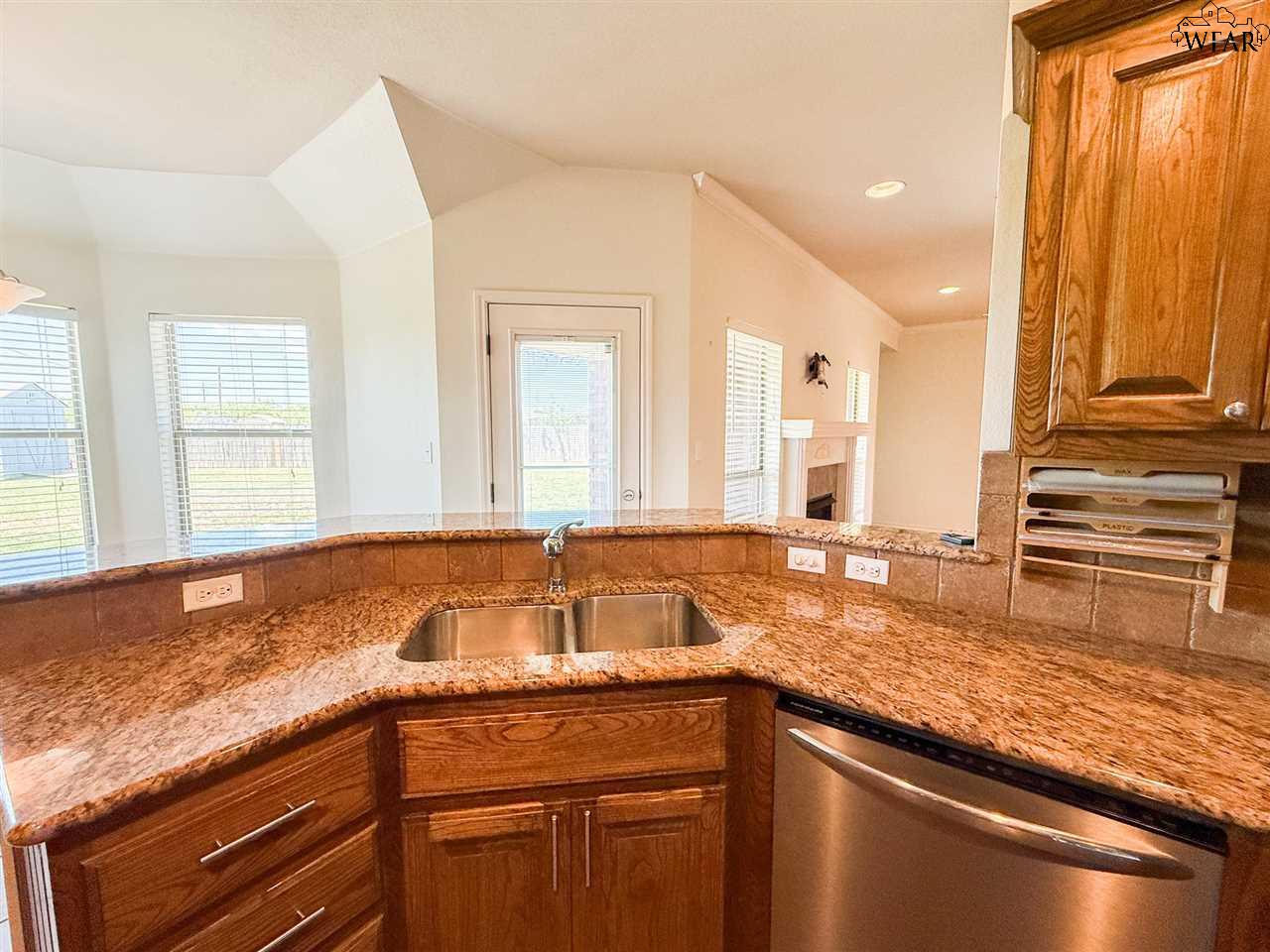 4 JAYDEN COURT