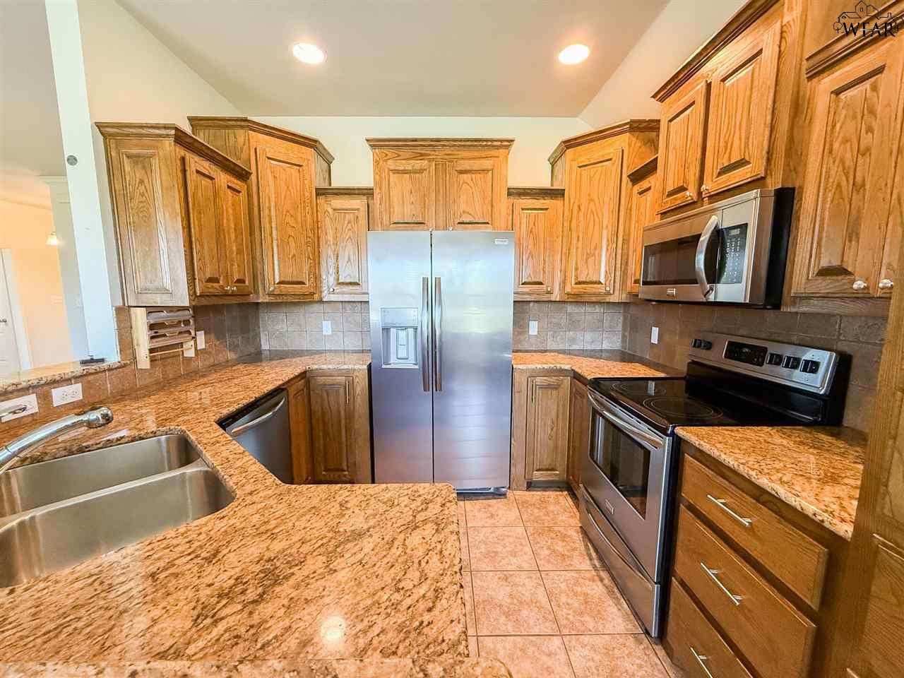 4 JAYDEN COURT