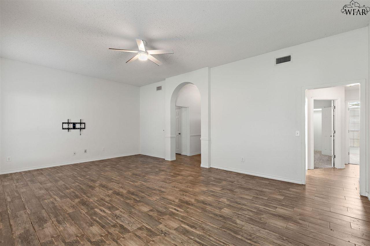 6047 LACI LANE