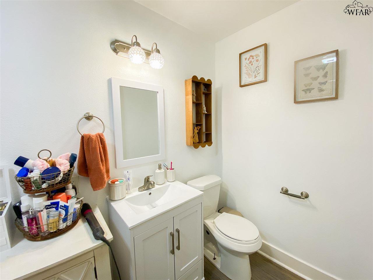 311 W ALAMEDA STREET
