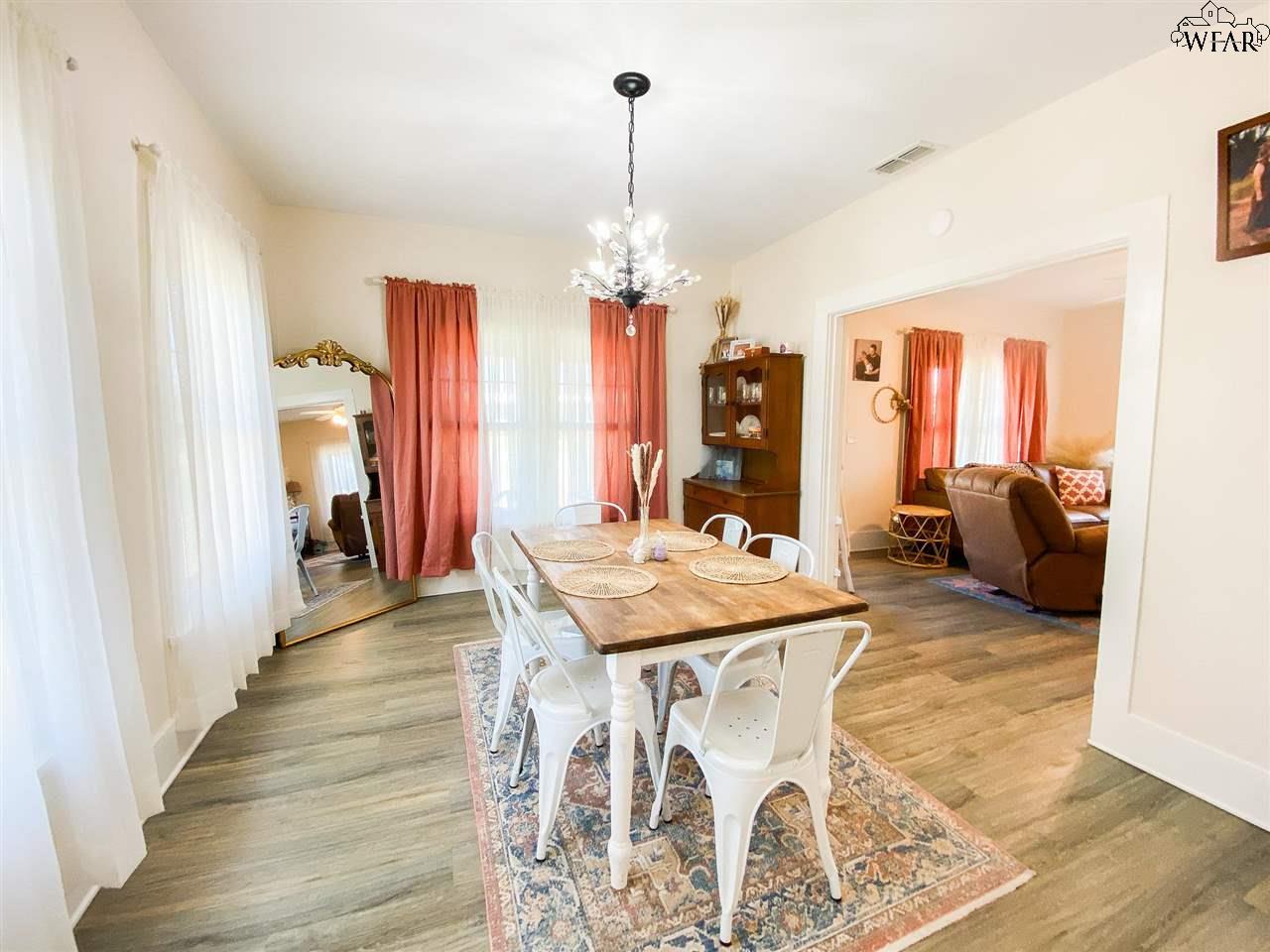 311 W ALAMEDA STREET